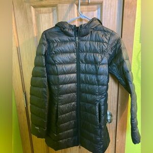 Eddie Bauer xs mid length puffy coat.